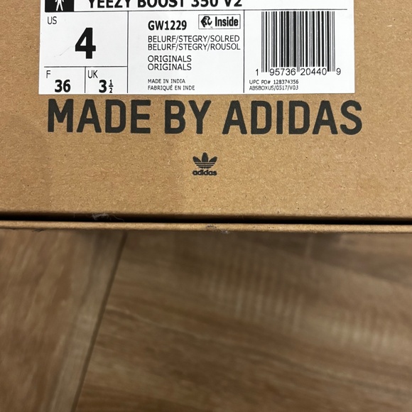 Yeezy boost 350 - Picture 4 of 6
